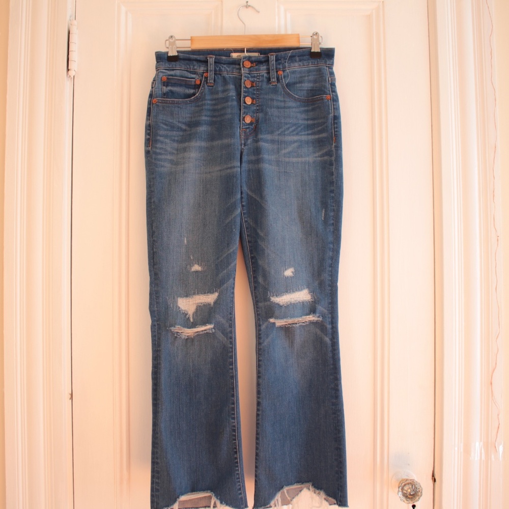 Cali Demi-Boot Jeans in Bronson Wash:‎ Button-Front Edition Size 26